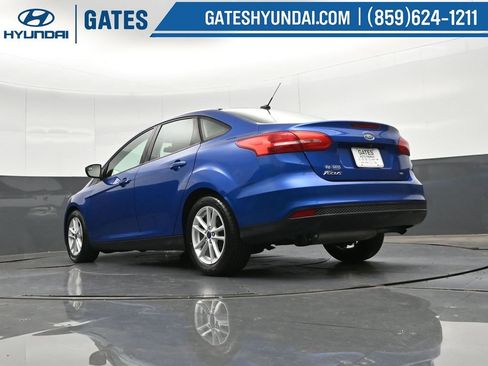 Used 2018 Ford Focus SE image 40