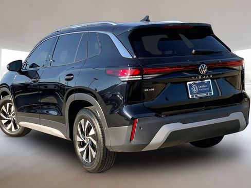 Certified 2026 Volkswagen Tiguan S FWD image 13