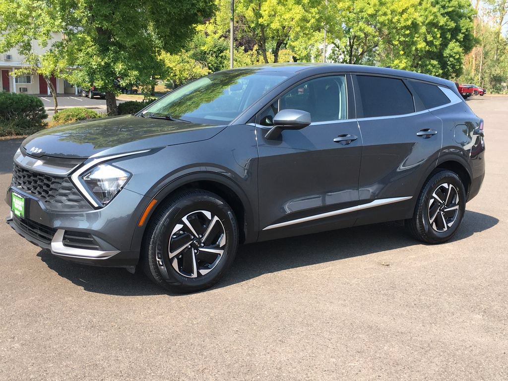 Used 2023 Kia Sportage LX AWD/4WD image 11
