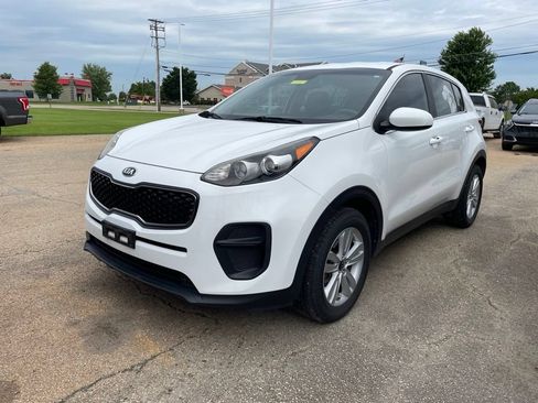 Used 2017 Kia Sportage LX FWD image 2