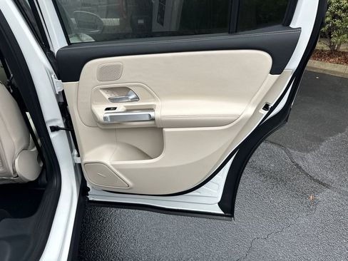 New 2026 Mercedes-Benz GLB 250 image 18