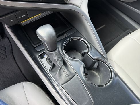 Used 2020 Toyota Camry SE w/ Audio Package image 28