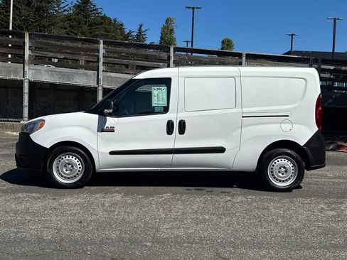 Used 2021 RAM ProMaster City Tradesman FWD image 8