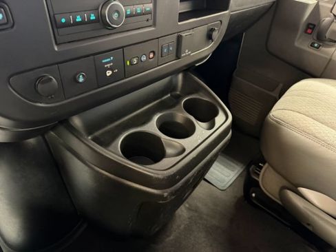 Used 2024 Chevrolet Express 3500 LT w/ LT Preferred Equipment Group RWD image 17
