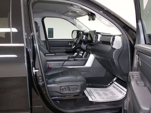 Used 2024 Toyota Tundra Limited image 28