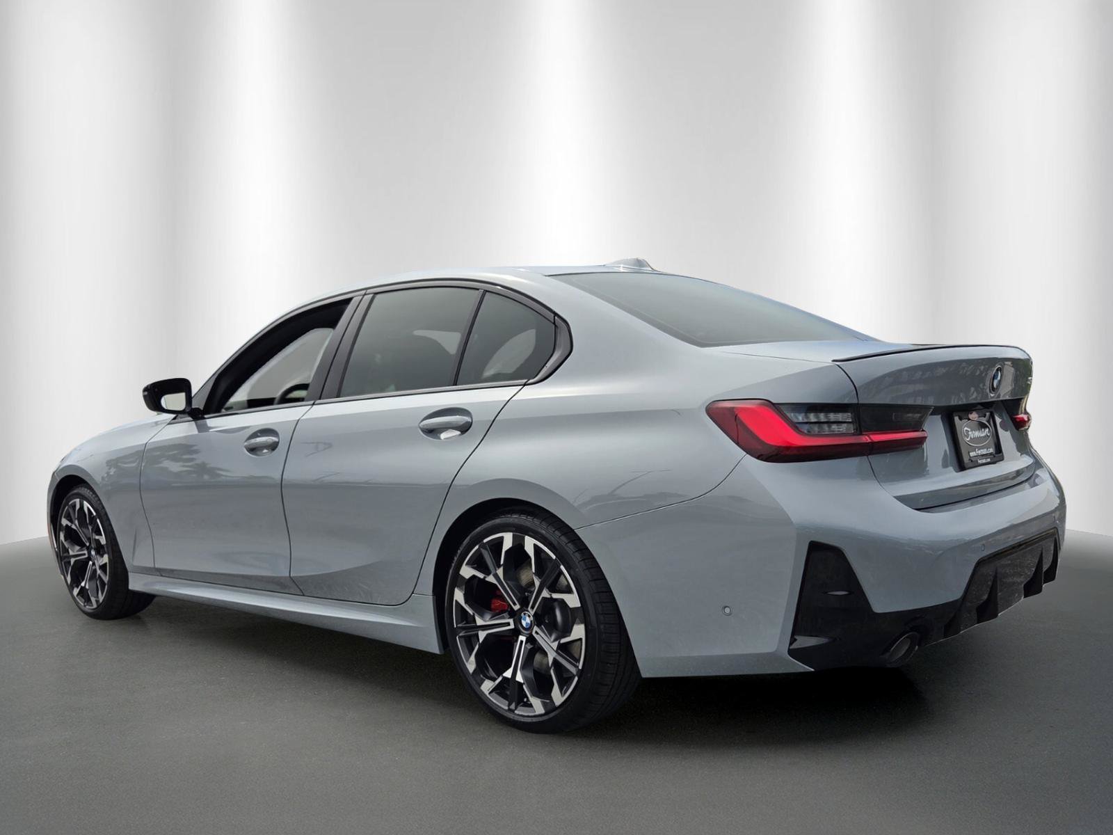 New 2026 BMW 330i Sedan w/ M Sport Package RWD image 5