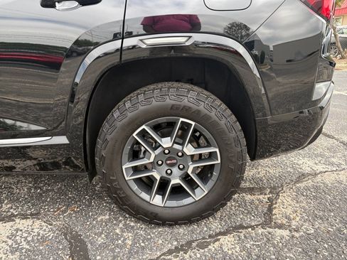 Used 2026 GMC Terrain AT4 w/ Convenience Package III AWD/4WD image 22