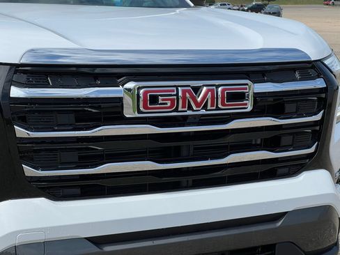Used 2026 GMC Terrain Elevation AWD/4WD image 40