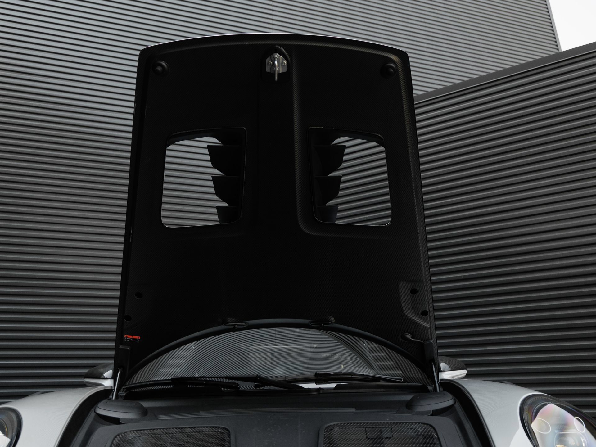 Certified 2025 Porsche 911 GT3 RS RWD image 49