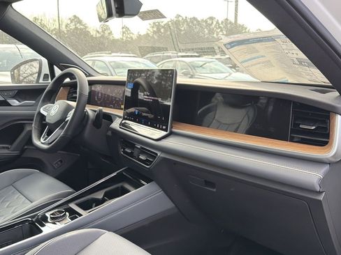 New 2026 Volkswagen Tiguan SEL R-Line image 21