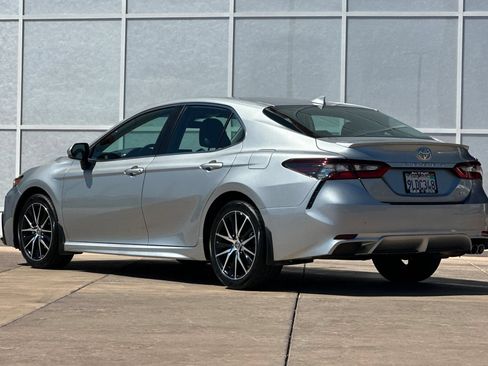 Certified 2024 Toyota Camry SE FWD image 7