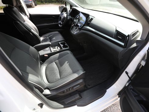 Used 2022 Honda Odyssey Elite image 12