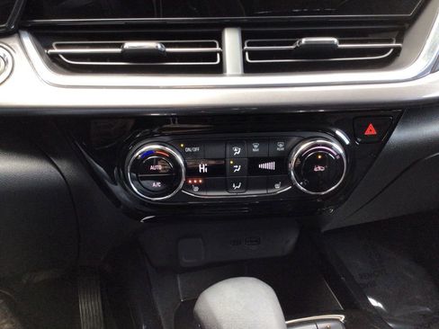 Used 2024 Chevrolet Trax ACTIV w/ Driver Confidence Package image 22