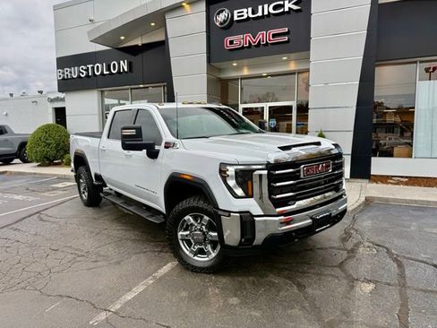 Used 2025 GMC Sierra 2500 SLE w/ SLE Convenience Package image 2