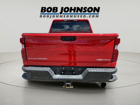 Used 2024 Chevrolet Silverado 2500 Custom w/ Custom Value Package AWD/4WD image 4