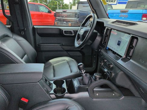 Certified 2025 Ford Bronco Badlands w/ Sasquatch Package AWD/4WD image 10