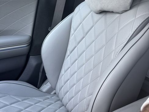 Certified 2026 Mercedes-Benz S 580 4MATIC Sedan image 7