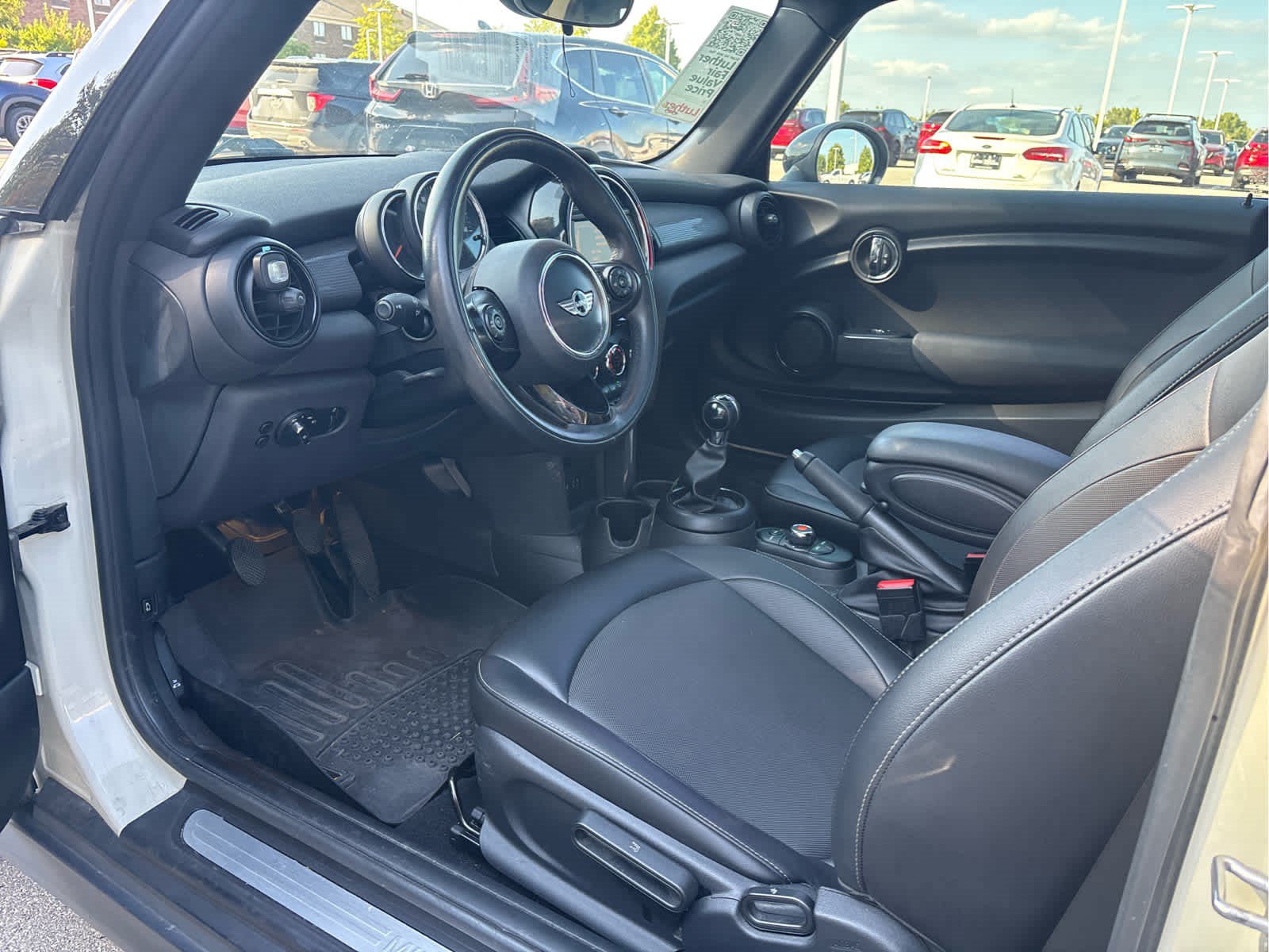 Used 2017 MINI Cooper 2-Door Hardtop FWD image 6