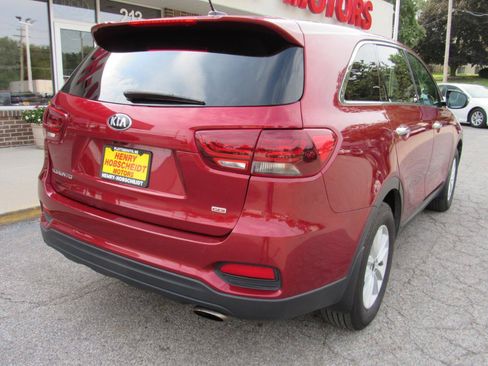 Used 2019 Kia Sorento AWD image 12