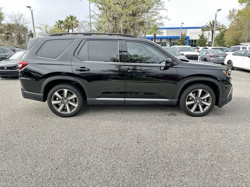 Used 2025 Honda Pilot Elite image 7