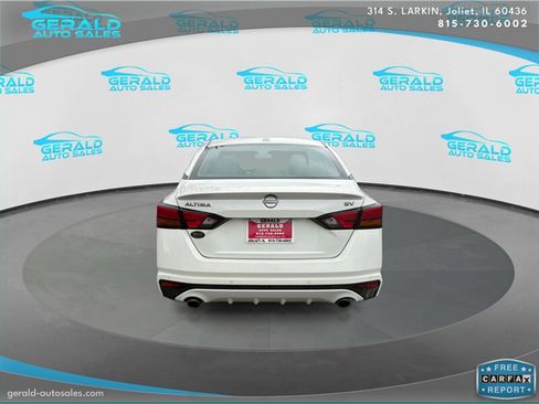 Used 2024 Nissan Altima 2.5 SV w/ SV Premium Package image 4