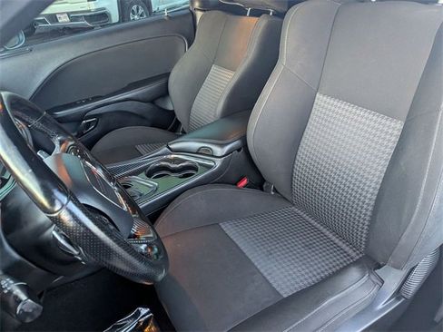 Used 2020 Dodge Challenger R/T image 15