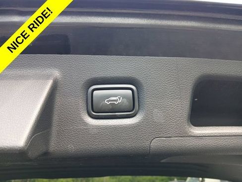 Used 2020 Hyundai Santa Fe Limited AWD/4WD image 12