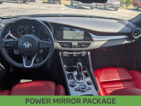 Used 2024 Alfa Romeo Giulia Veloce AWD/4WD image 25