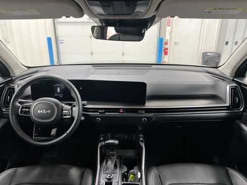 Used 2025 Kia Sorento EX FWD image 10