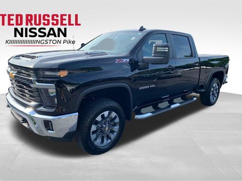 Used 2024 Chevrolet Silverado 2500 LT AWD/4WD image 1