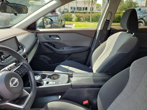 Used 2023 Nissan Rogue SV FWD image 18
