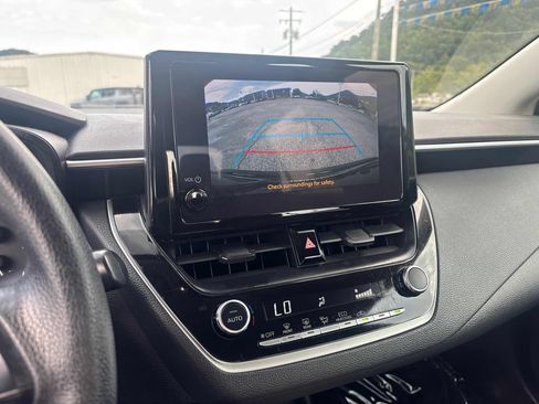 Used 2024 Toyota Corolla LE FWD image 15