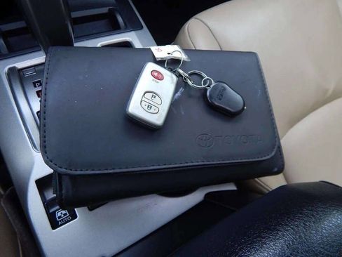 Used 2012 Toyota 4Runner Limited image 52