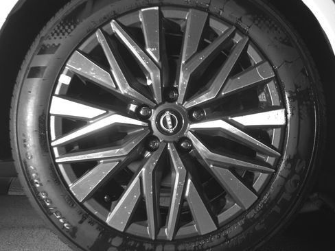 Used 2025 Nissan Altima 2.5 SV image 15