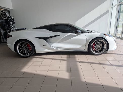 Used 2025 Chevrolet Corvette Z06 w/ Battery Protection Package RWD image 8