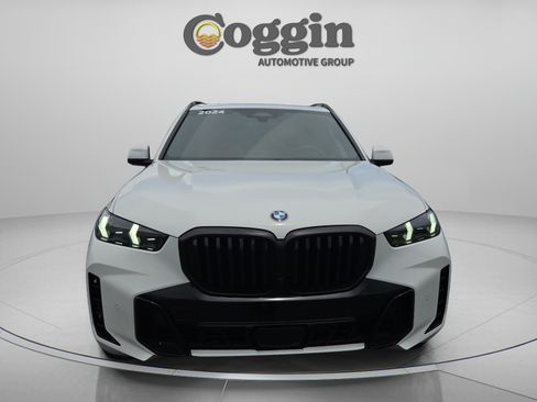 Certified 2024 BMW X5 xDrive40i w/ M Sport Package AWD/4WD image 8