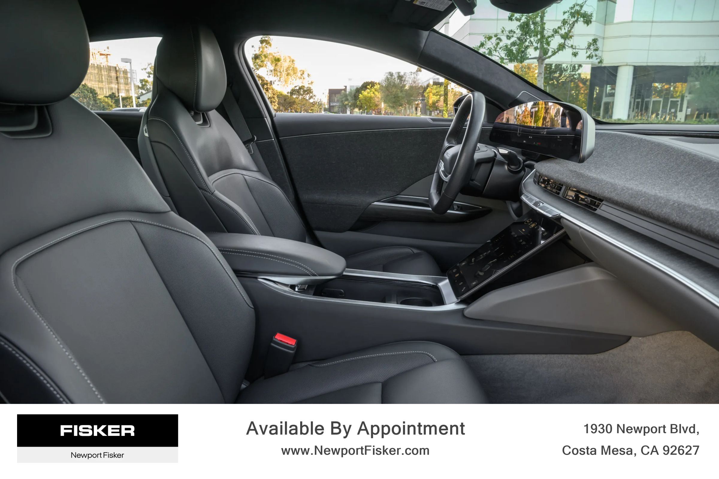Used 2024 Lucid Air Pure RWD image 31