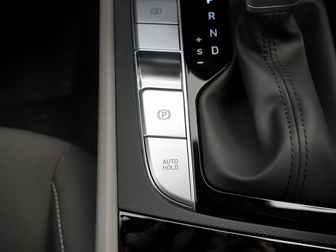 New 2026 Hyundai Elantra SEL Sport Premium FWD image 30