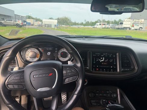 Used 2020 Dodge Challenger R/T RWD image 12