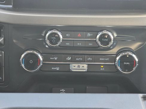 New 2026 Ford F150 XLT w/ XLT Chrome Appearance Package AWD/4WD image 15