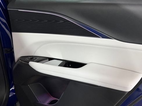 New 2026 Cadillac Lyriq Sport AWD/4WD image 42