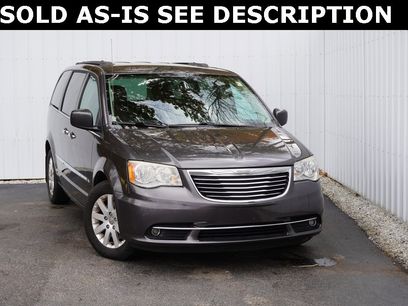 Used 2015 Chrysler Town & Country Touring w/ Driver Convenience Group