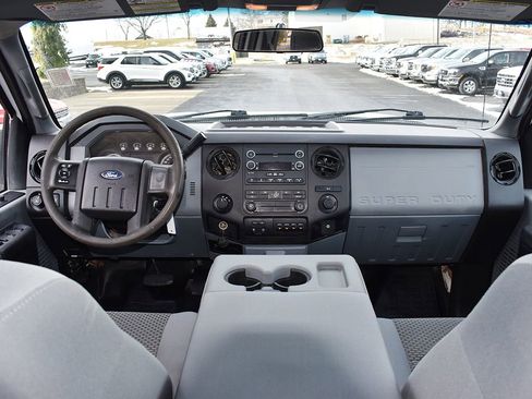 Used 2016 Ford F250 XL w/ Power Equipment Group image 4