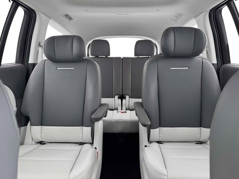 New 2026 Hyundai Ioniq 9 Limited w/ Tow & Go Package image 16