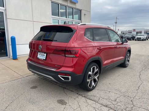 Used 2023 Volkswagen Taos SEL AWD/4WD image 5
