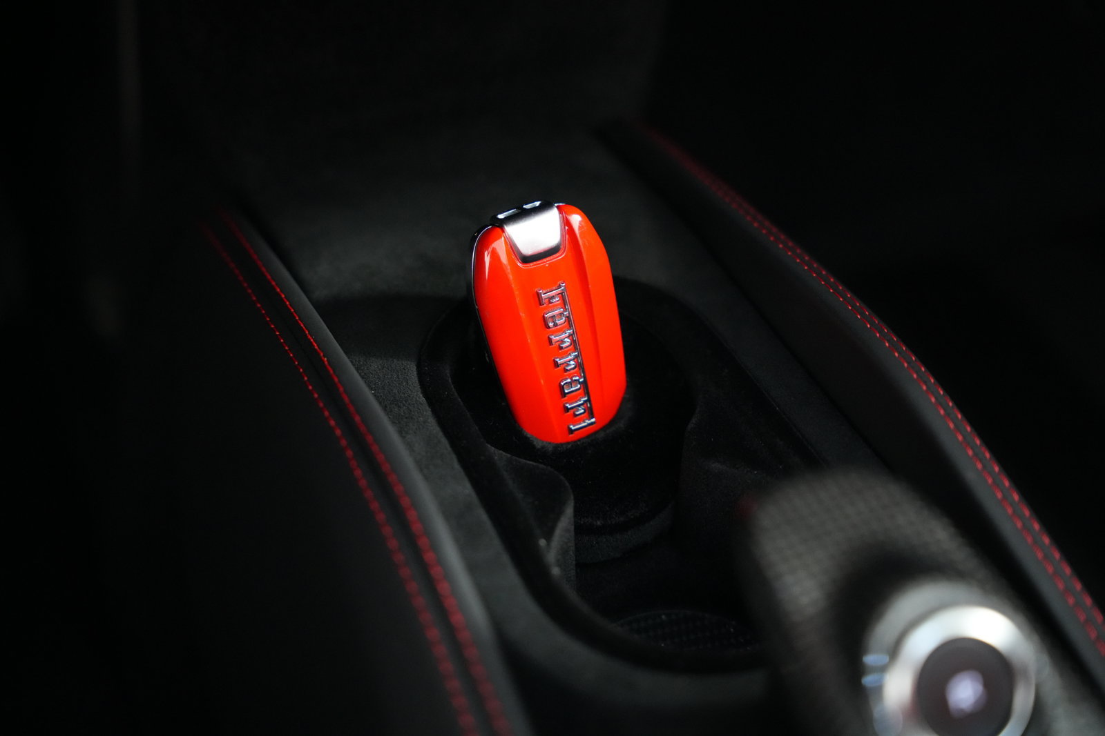 Used 2022 Ferrari F8 Spider RWD image 53