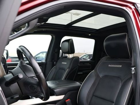 Used 2019 RAM 1500 Laramie image 9
