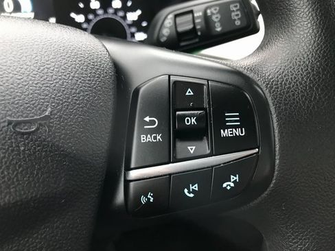 Certified 2021 Ford Escape SE image 10