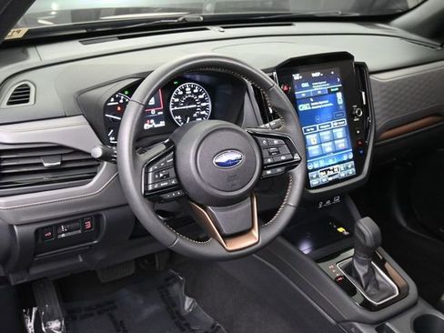 Used 2025 Subaru Forester Sport image 7