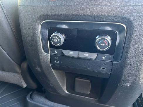 New 2026 Chevrolet Suburban High Country w/ Sun And Tow Package image 21